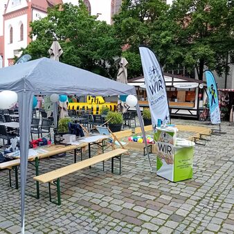 Informativ, aktiv und kreativ auf dem Veitsmarkt